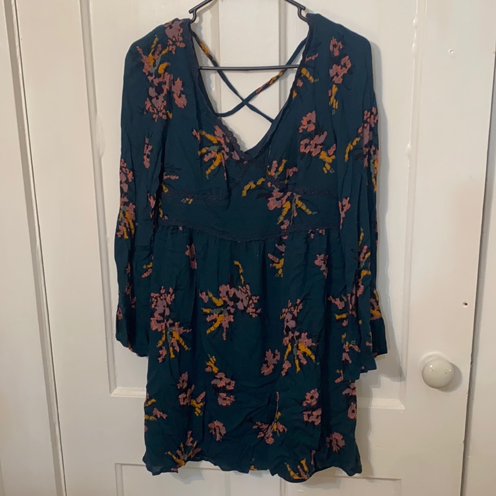 Xhiliration Blue Floral Long Sleeve Dress